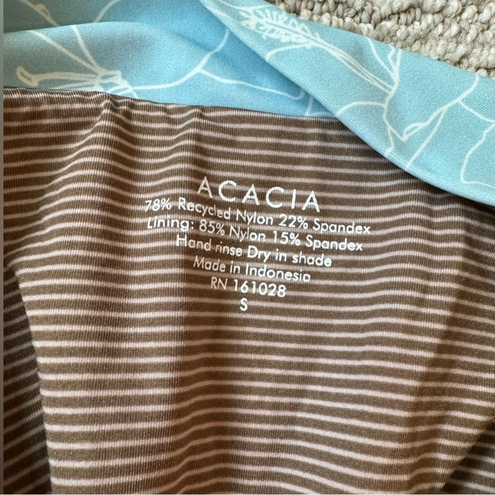 Acacia Set - Picture 5 of 9